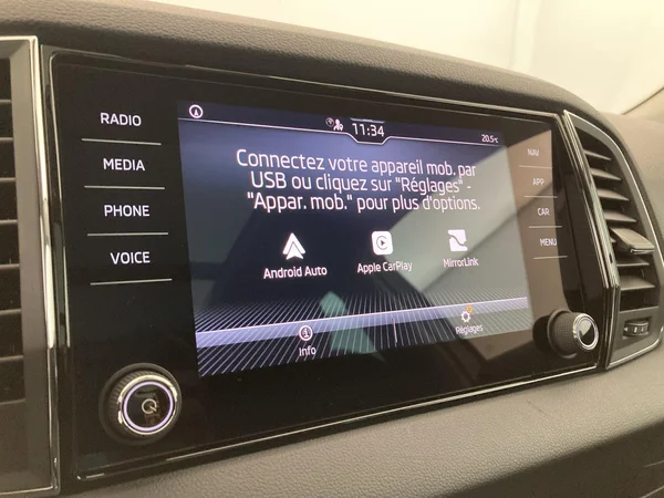 SKODA Karoq Dsl (2021) — foto 17 van 36