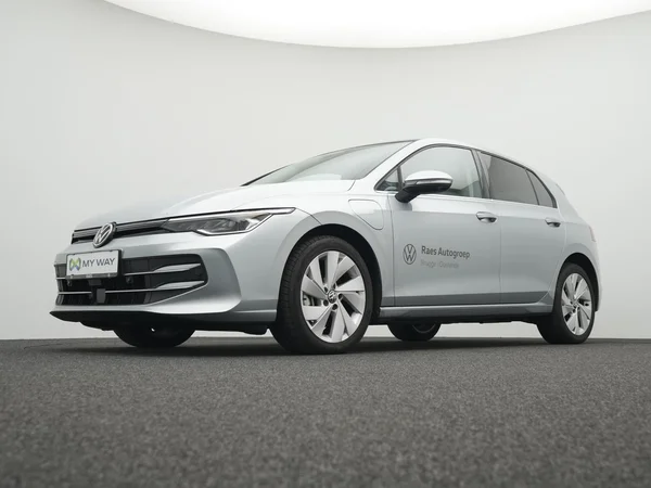 VOLKSWAGEN Golf VIII eHybrid (PHEV) (2026) — foto 19 van 25