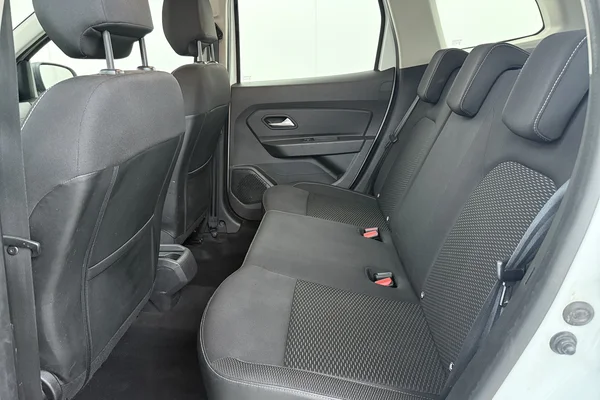 Dacia Duster (2018) — foto 19 van 20