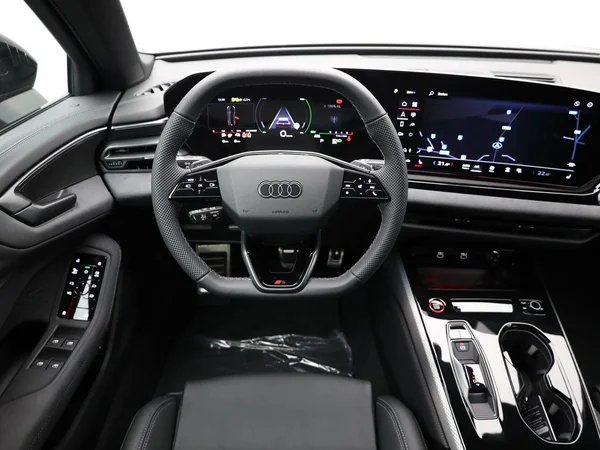 AUDI A5 Avant e-hybrid (PHEV) (2026) — foto 18 van 21