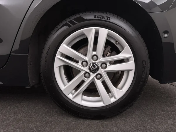 TOYOTA Corolla (2022) — foto 2 van 28