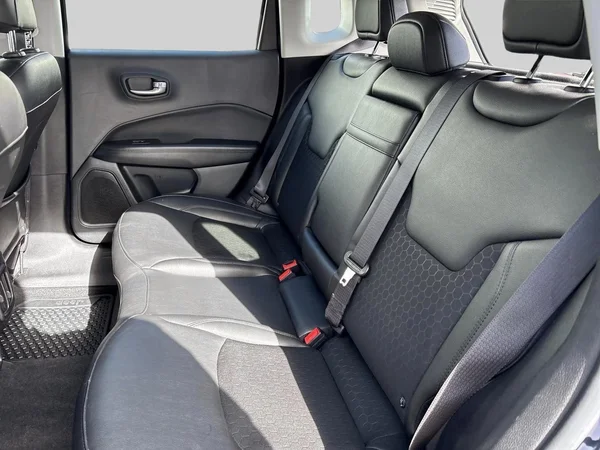 Jeep Compass (2021) — foto 6 van 20