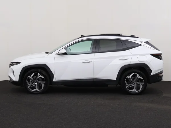 HYUNDAI Tucson (2022) — foto 12 van 33
