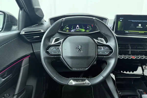 Peugeot 208 (2021) — foto 2 van 22
