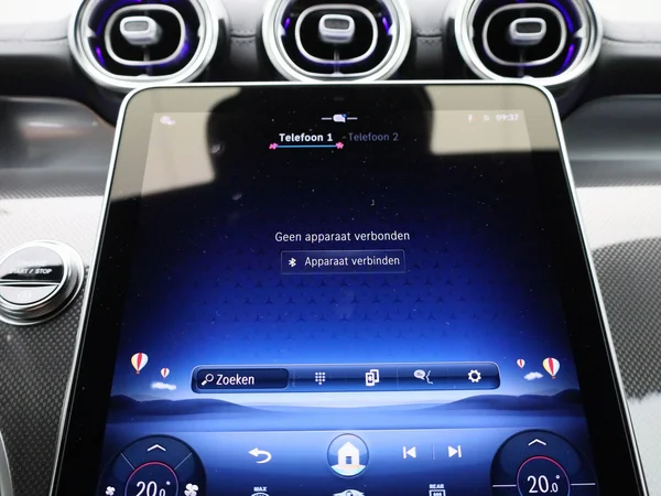 Mercedes-Benz GLC (2025) — foto 13 van 50