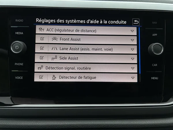 VOLKSWAGEN Taigo (2023) — foto 7 van 24