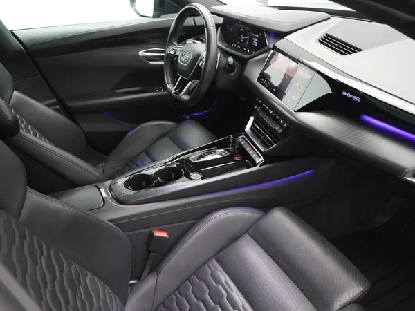 Audi e-tron GT (2022) — foto 4 van 28