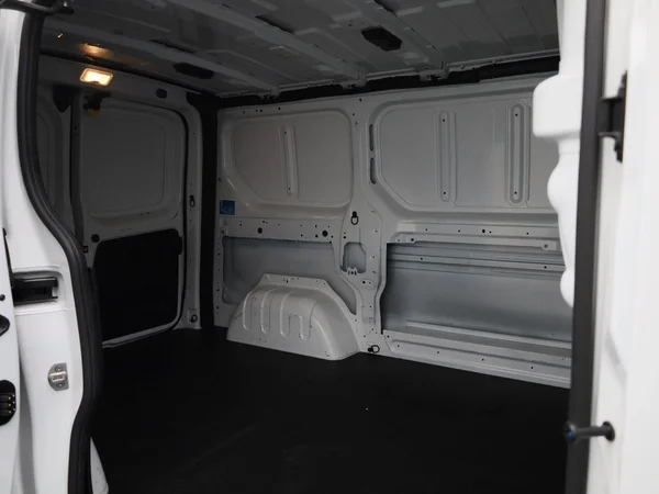 Renault Trafic (2022) — foto 7 van 39