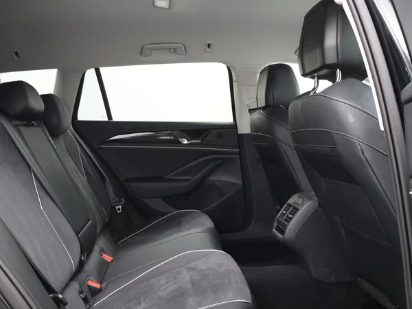 VOLKSWAGEN Passat SW (2026) — foto 17 van 24
