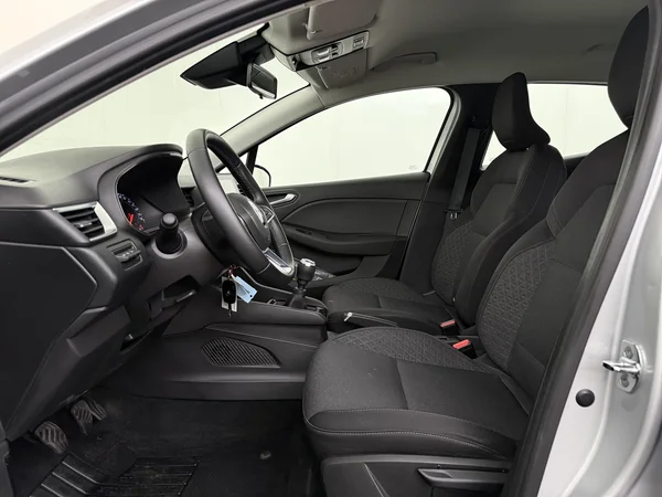 RENAULT Clio (2022) — foto 2 van 26