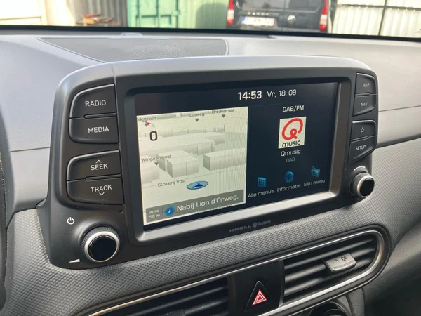 HYUNDAI Kona (2019) — foto 11 van 24