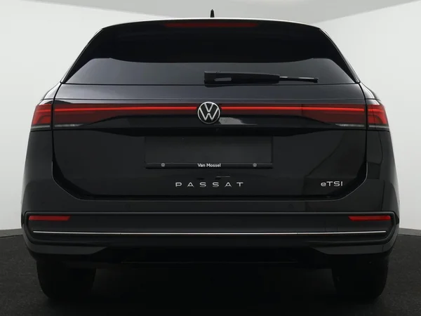 VOLKSWAGEN Passat SW (2026) — foto 23 van 24