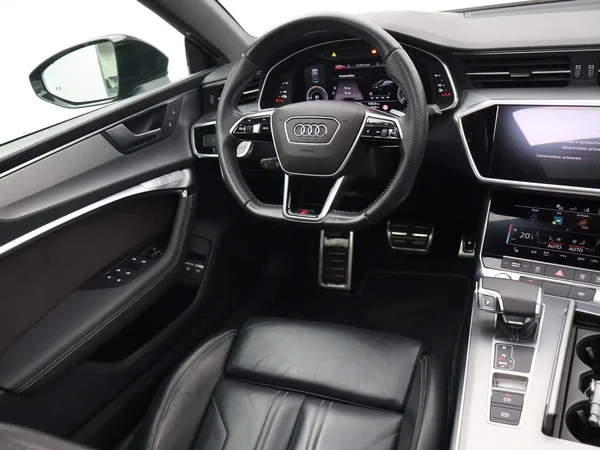 Audi A7 (2019) — foto 23 van 31
