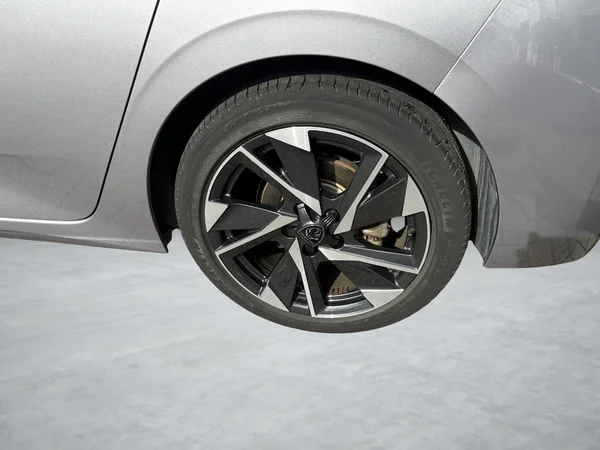 Peugeot 308 (2022) — foto 2 van 20
