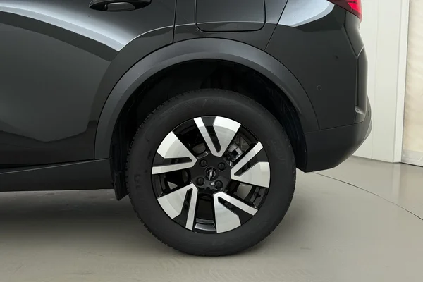Opel Frontera (2025) — foto 15 van 18