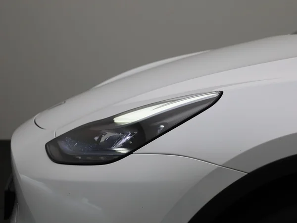Tesla Model Y (2023) — foto 6 van 43