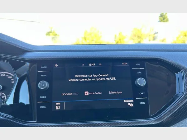 Volkswagen T-Cross (2020) — foto 7 van 29