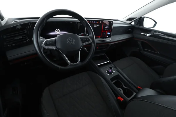Volkswagen Tiguan (2024) — foto 2 van 16