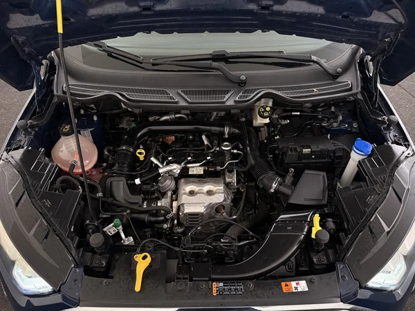 FORD EcoSport (2018) — foto 6 van 28