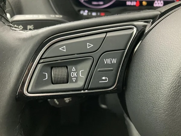 AUDI Q2 (2022) — foto 9 van 36