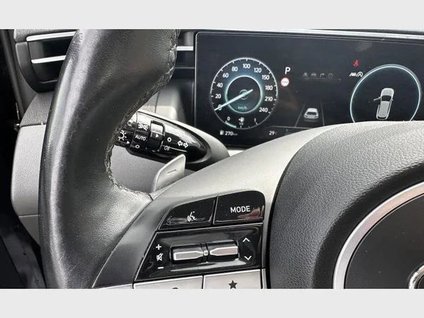 Hyundai TUCSON (2021) — foto 8 van 30