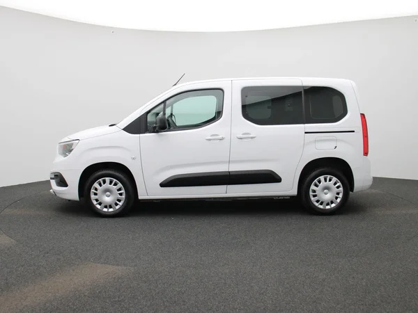 Opel Combo Life (2023) — foto 25 van 30