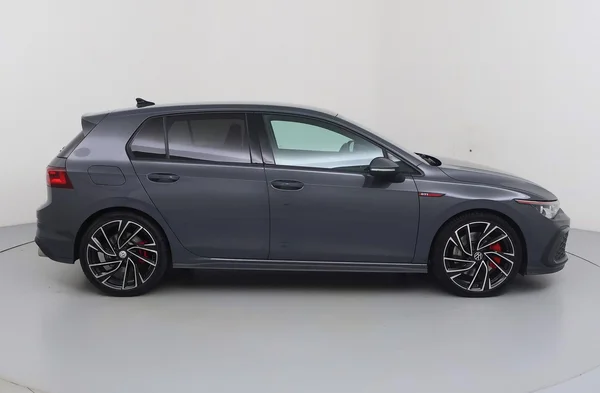 Volkswagen Golf VIII GTI (2020) — foto 31 van 34