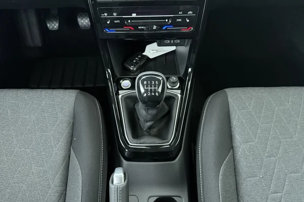 Volkswagen T-Cross — foto 4 van 17