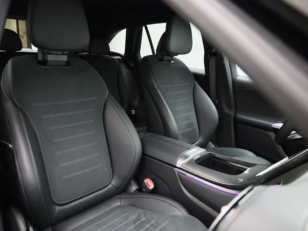 Mercedes-Benz GLC (2025) — foto 41 van 50