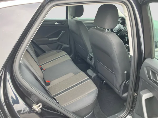 VOLKSWAGEN T-Roc (2020) — foto 20 van 25