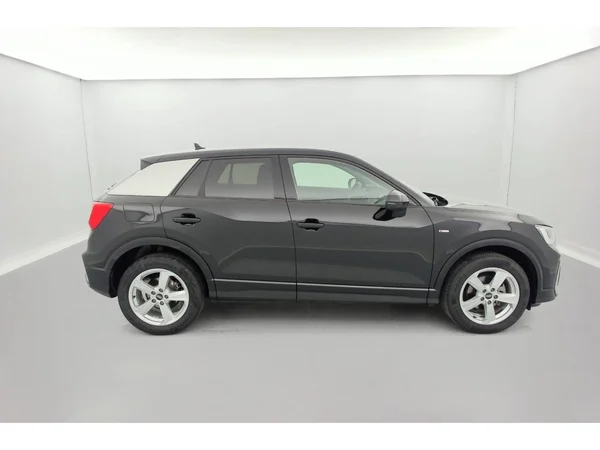 AUDI Q2 (2022) — foto 2 van 36