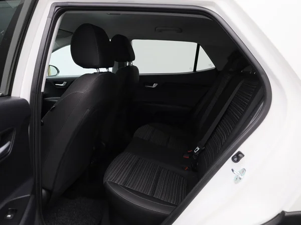 Kia Stonic (2021) — foto 2 van 39