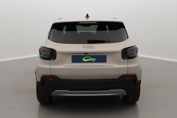 Jeep E-Avenger (2025) — foto 19 van 24