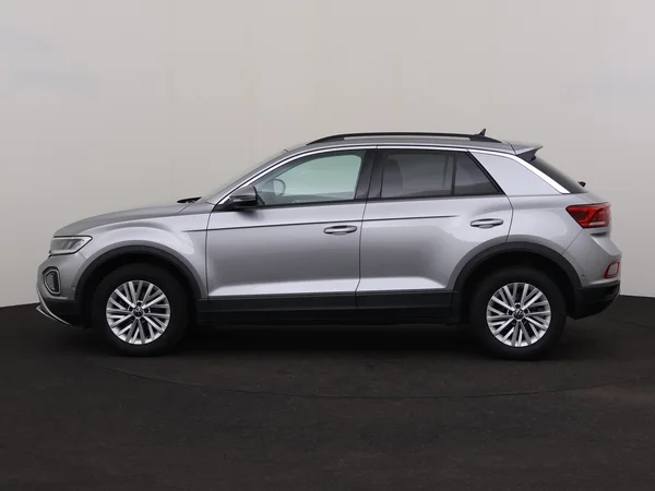 VOLKSWAGEN T-Roc (2022) — foto 12 van 27