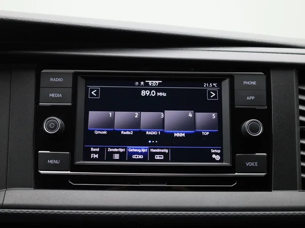 Volkswagen Transporter (2023) — foto 14 van 38