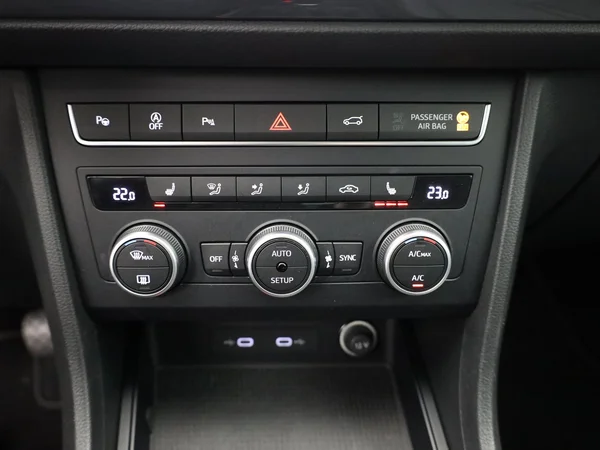 SEAT Ateca (2022) — foto 7 van 21