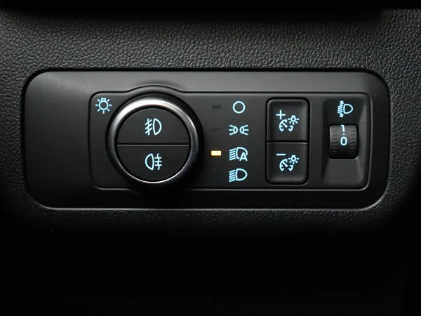 FORD Kuga (2024) — foto 19 van 28