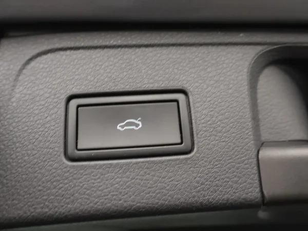 Volkswagen Passat (2022) — foto 30 van 31