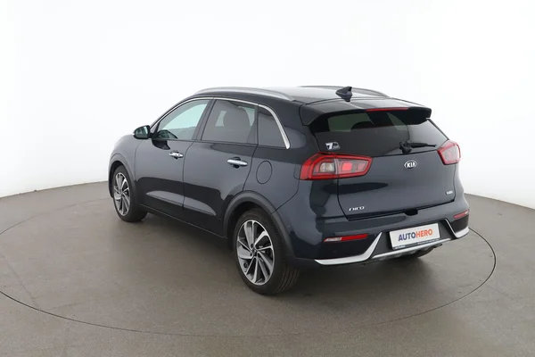 Kia Niro (2016) — foto 10 van 16