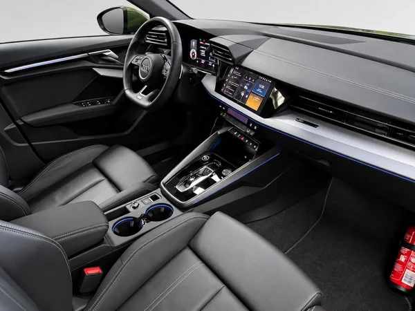 AUDI A3 Sportback (2025) — foto 19 van 21