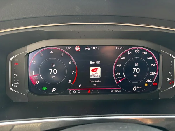 VOLKSWAGEN Tiguan (2021) — foto 6 van 24