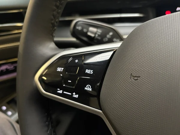 VOLKSWAGEN ID.7 (2026) — foto 2 van 15