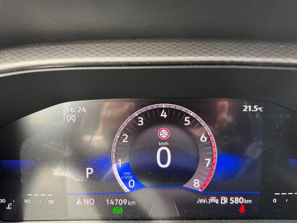 VOLKSWAGEN T-Cross (2025) — foto 6 van 24