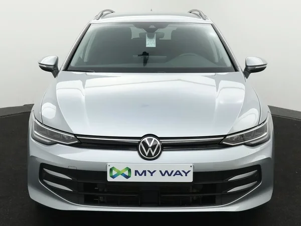 Volkswagen Golf (2025) — foto 12 van 32