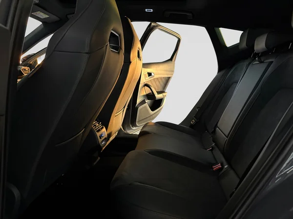 CUPRA Formentor e-Hybrid (PHEV) (2025) — foto 17 van 24