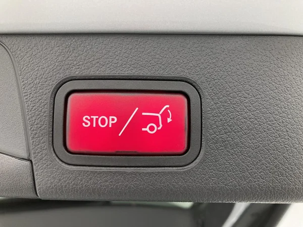 MERCEDES-BENZ B 180 (2022) — foto 17 van 36