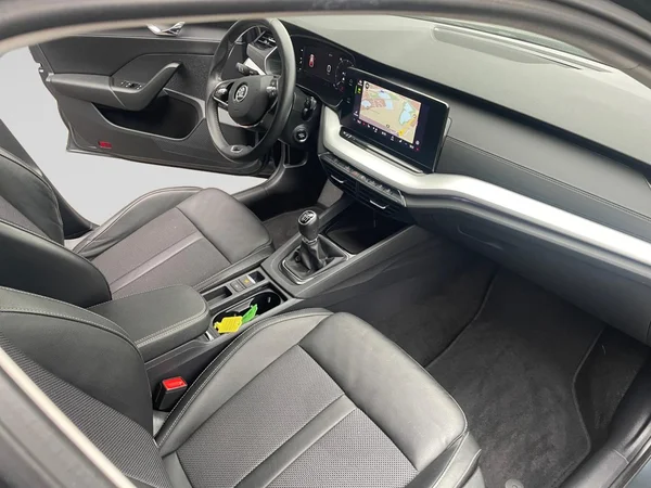 SKODA Octavia (2022) — foto 3 van 21