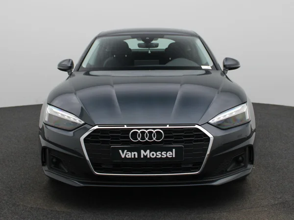 Audi A5 (2022) — foto 23 van 43