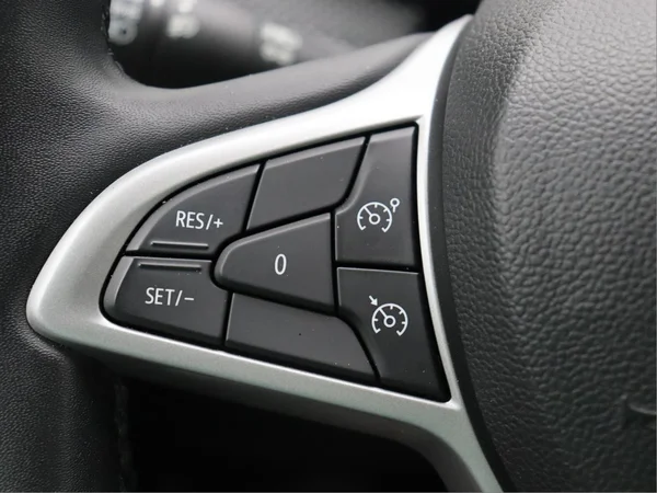 DACIA Sandero (2023) — foto 13 van 14