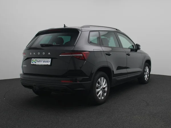 SKODA Karoq (2024) — foto 9 van 16